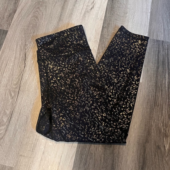 ZYIA Black Leggings 7/8 with gold accents - Picture 8 of 8